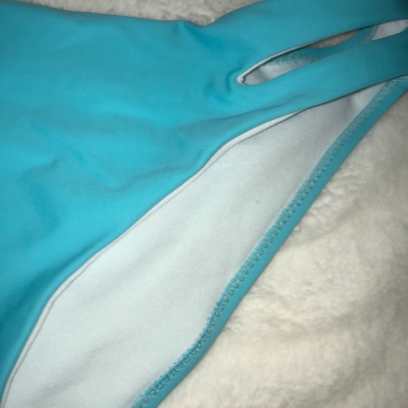 🚨🚨SOLD🚨🚨 Bikini set, unknown brand - Picture 3 of 8